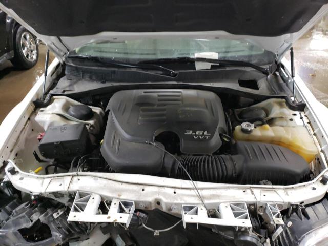 Photo 11 from auction – 2013 CHRYSLER 300C with VIN 2C3CCAKGXDH634085