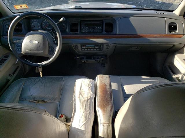 Photo 8 from auction – 2004 FORD CROWN VICT with VIN 2FAFP74W54X182174