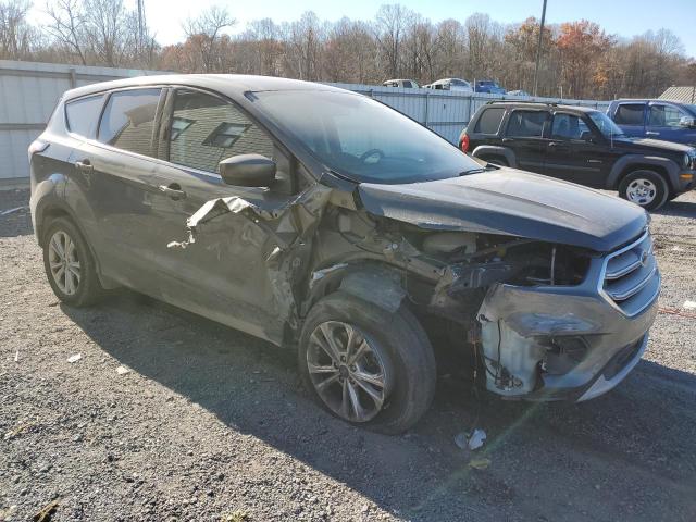 Photo 4 from auction – 2017 FORD ESCAPE SE with VIN 1FMCU9GD2HUE12130