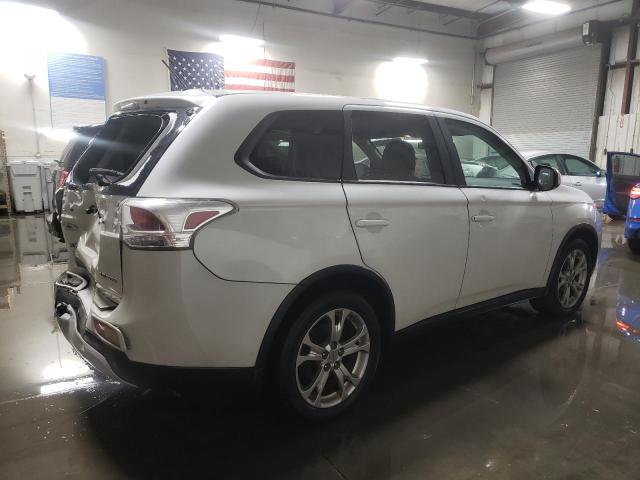 Photo 3 from auction – 2015 MITSUBISHI OUTLANDER with VIN JA4AD3A32FZ008909