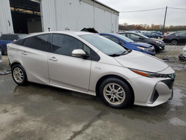 Photo 4 from auction – 2017 TOYOTA PRIUS PRIM with VIN JTDKARFP6H3000884