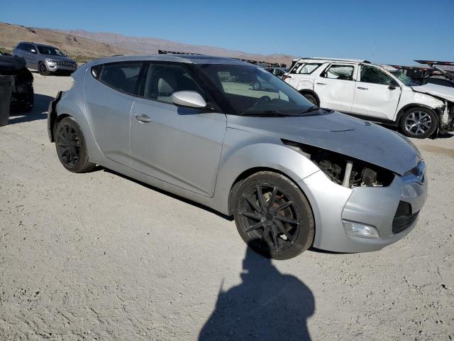 Photo 4 from auction – 2012 HYUNDAI VELOSTER with VIN KMHTC6AD9CU034052