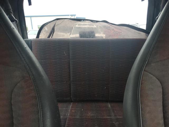 Photo 10 from auction – 2000 JEEP WRANGLER / with VIN 1J4FA49S2YP729536