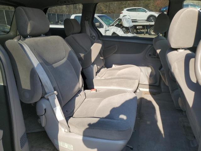 Photo 11 from auction – 2005 TOYOTA SIENNA LE with VIN 5TDBA23C15S046593