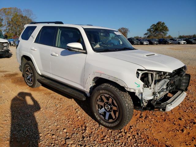 Photo 4 from auction – 2019 TOYOTA 4RUNNER SR with VIN JTEBU5JR3K5696247