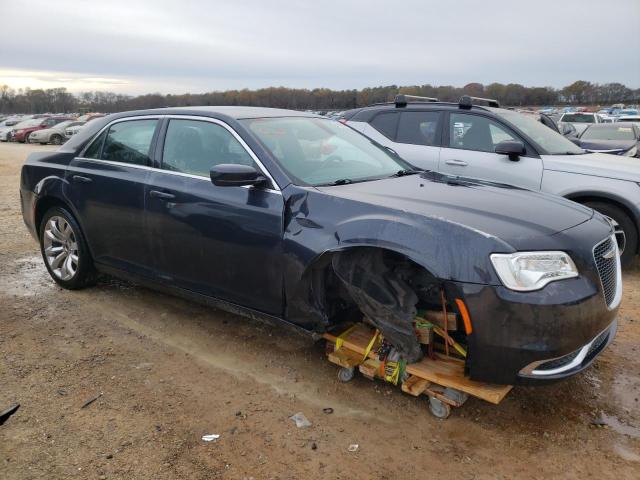 Photo 4 from auction – 2016 CHRYSLER 300 LIMITE with VIN 2C3CCAAG5GH358159