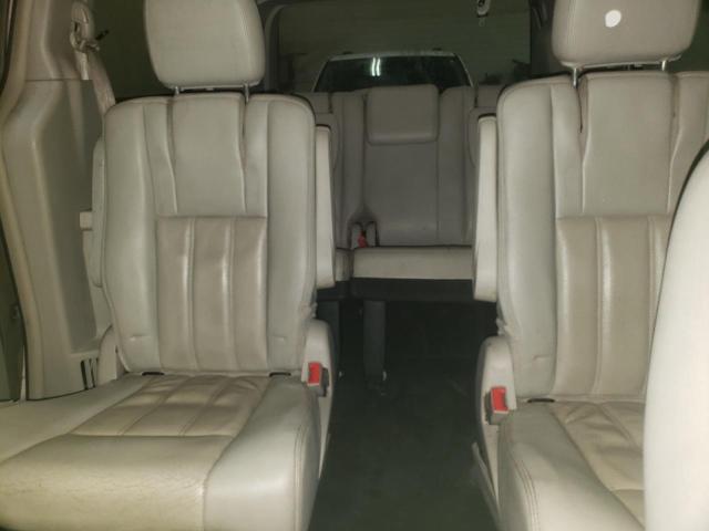 Photo 10 from auction – 2013 CHRYSLER TOWN & COU with VIN 2C4RC1BGXDR509927