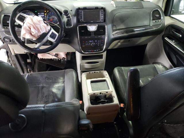 Photo 8 from auction – 2014 CHRYSLER TOWN & COU with VIN 2C4RC1BG8ER217680
