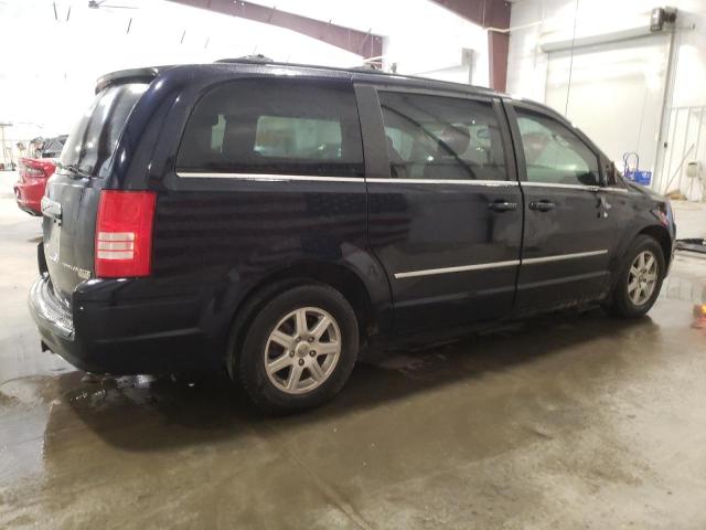 Photo 3 from auction – 2010 CHRYSLER TOWN & COU with VIN 2A4RR5D18AR141073