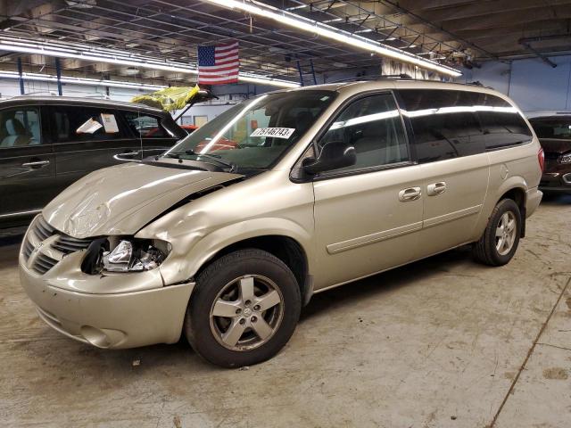 DODGE GRAND CARA 2005 with VIN 2D8GP44L55R356397 - Photo from auction