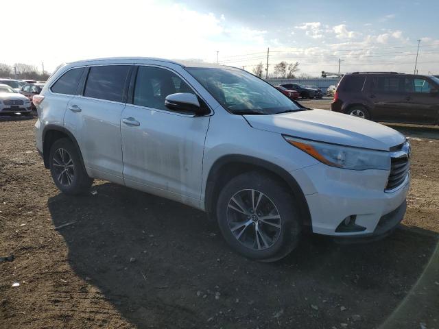 Photo 4 from auction – 2016 TOYOTA HIGHLANDER with VIN 5TDJKRFH8GS281844