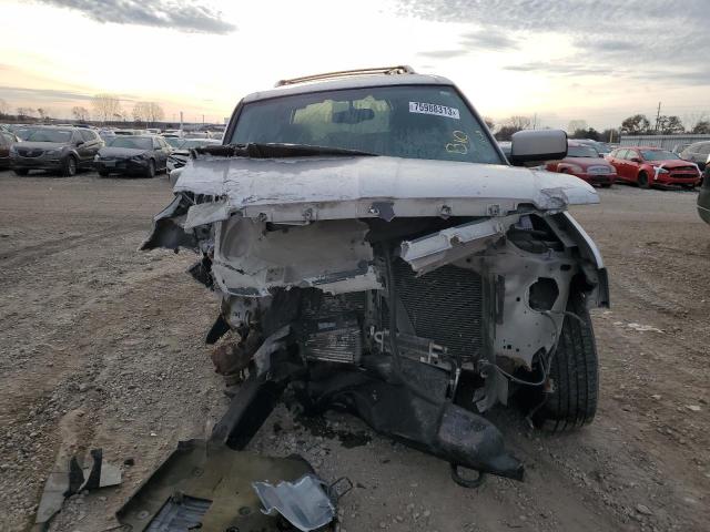 Photo 5 from auction – 2004 LINCOLN NAVIGATOR with VIN 5LMFU28RX4LJ34783