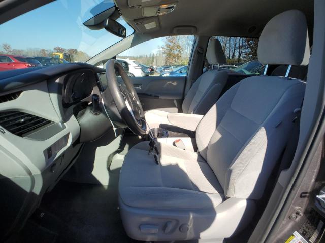 Photo 7 from auction – 2018 TOYOTA SIENNA LE with VIN 5TDKZ3DC2JS965140