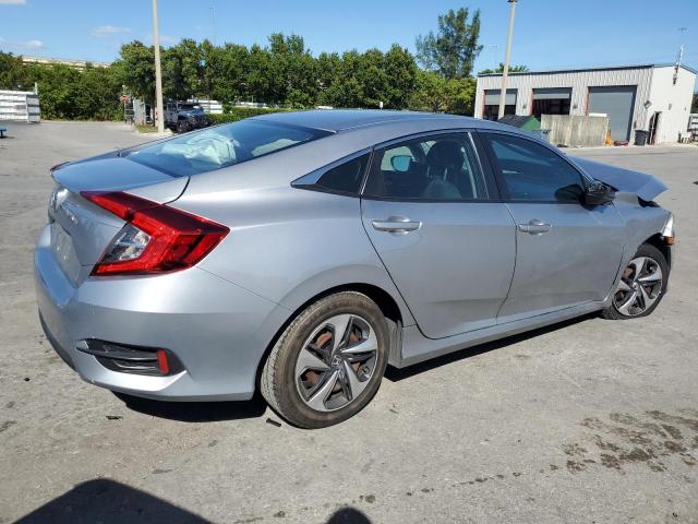 Photo 3 from auction – 2018 HONDA CIVIC LX with VIN 19XFC2F57JE021517