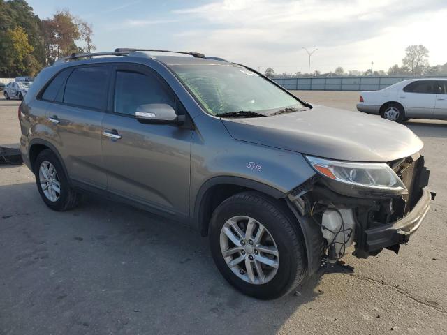 Photo 4 from auction – 2015 KIA SORENTO LX with VIN 5XYKT4A73FG609282
