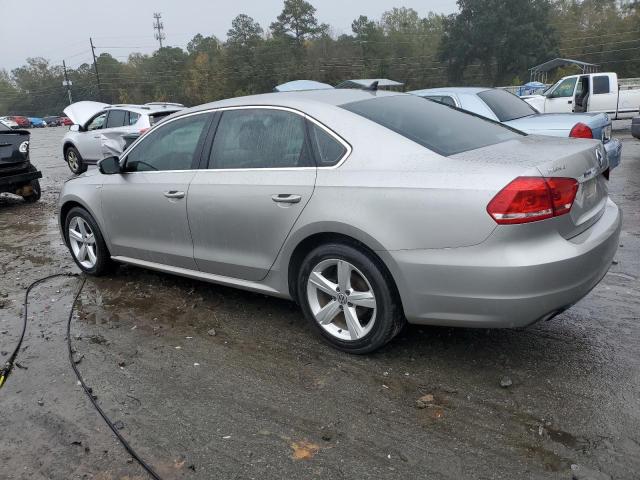 Photo 2 from auction – 2014 VOLKSWAGEN PASSAT S with VIN 1VWAT7A33EC048401