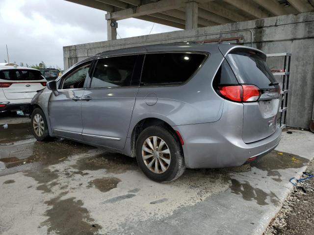 Photo 2 from auction – 2017 CHRYSLER PACIFICA L with VIN 2C4RC1GGXHR504483