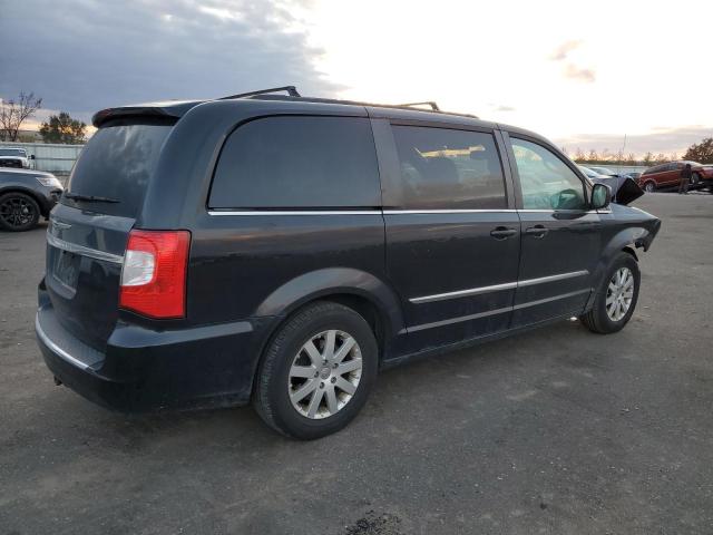Photo 3 from auction – 2016 CHRYSLER TOWN & COU with VIN 2C4RC1BG0GR298063