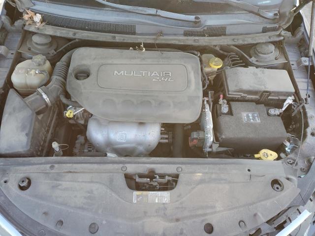 Photo 11 from auction – 2015 CHRYSLER 200 LIMITE with VIN 1C3CCCAB1FN753624