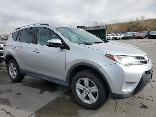 Photo 4 from auction – 2014 TOYOTA RAV4 XLE with VIN 2T3RFREV9EW162131
