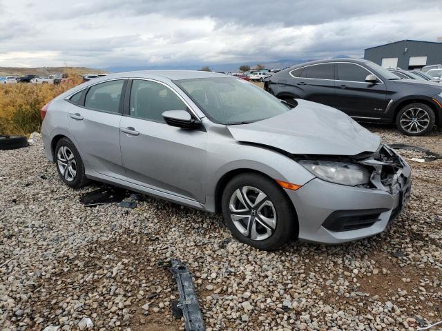 Photo 4 from auction – 2017 HONDA CIVIC LX with VIN 2HGFC2F5XHH526550