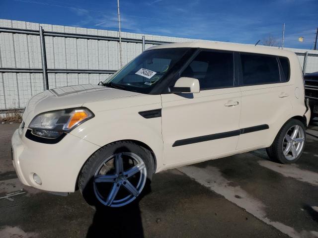 KIA SOUL + 2011 с VIN KNDJT2A29B7721869 - Снимка от търг