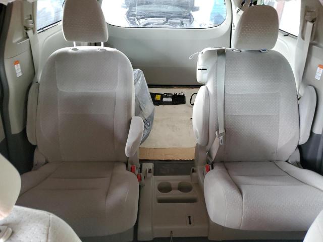 Photo 10 from auction – 2015 TOYOTA SIENNA LE with VIN 5TDKK3DC9FS540400