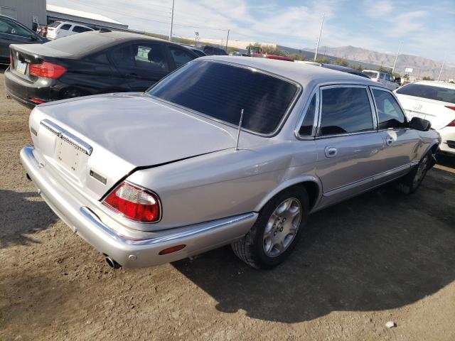 Photo 3 from auction – 2002 JAGUAR VANDENPLAS with VIN SAJDA24C52LF47186