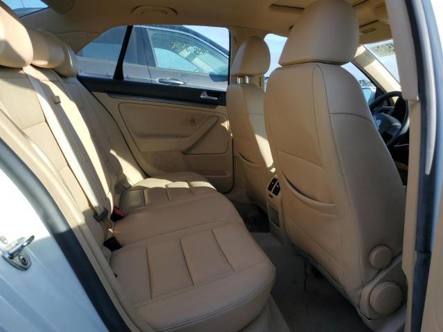Photo 10 from auction – 2007 VOLKSWAGEN JETTA WOLF with VIN 3VWEF71KX7M143409