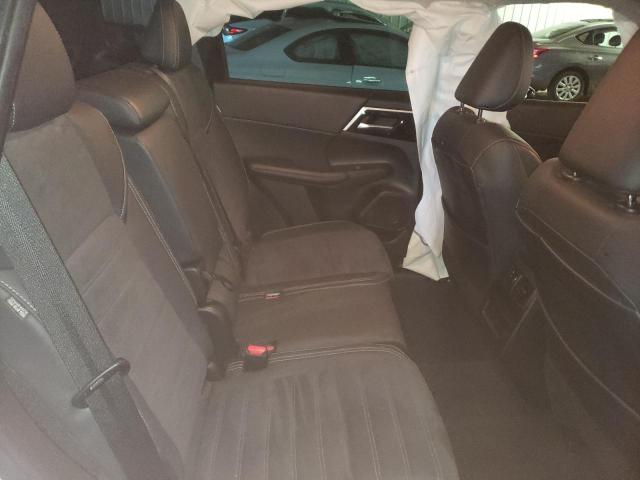 Photo 11 from auction – 2023 MITSUBISHI OUTLANDER with VIN JA4J4UA89PZ033017