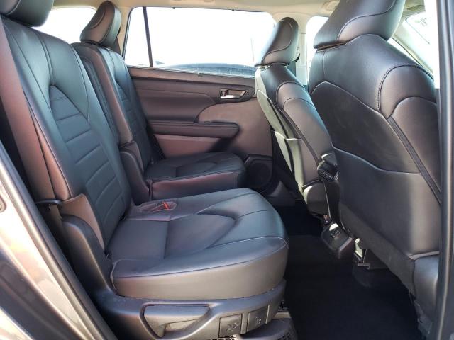 Photo 11 from auction – 2022 TOYOTA HIGHLANDER with VIN 5TDGARAH6NS515657