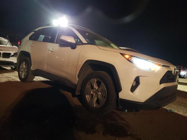 Photo 4 from auction – 2020 TOYOTA RAV4 XLE with VIN JTMP1RFV3LD059253