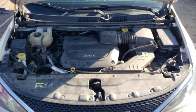 Photo 11 from auction – 2017 CHRYSLER PACIFICA T with VIN 2C4RC1DGXHR577275