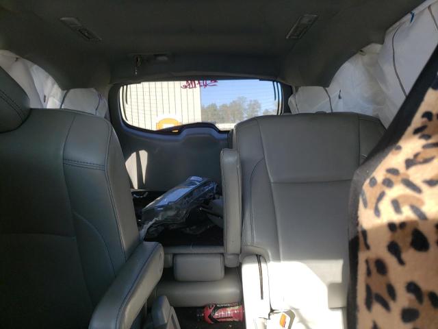 Photo 10 from auction – 2018 TOYOTA HIGHLANDER with VIN 5TDKZRFH7JS547734