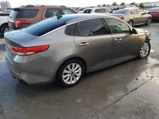 Photo 3 from auction – 2016 KIA OPTIMA EX with VIN 5XXGU4L33GG014256