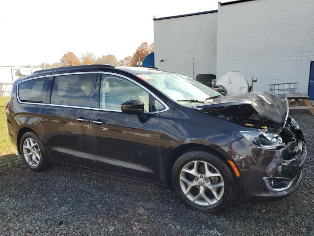 Photo 4 from auction – 2018 CHRYSLER PACIFICA T with VIN 2C4RC1FG7JR356820