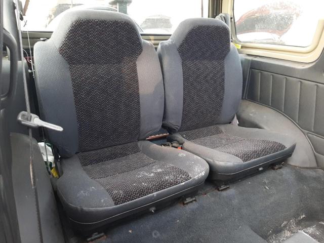 Photo 10 from auction – 1995 GEO TRACKER with VIN 2CNBJ1861S6943654