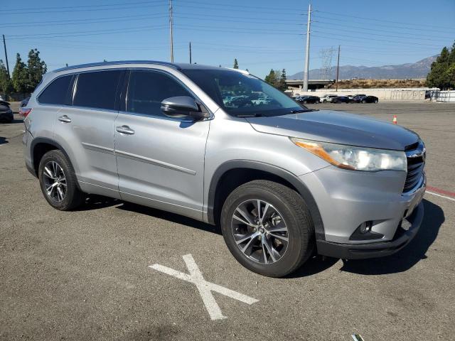 Photo 4 from auction – 2016 TOYOTA HIGHLANDER with VIN 5TDKKRFH6GS127718