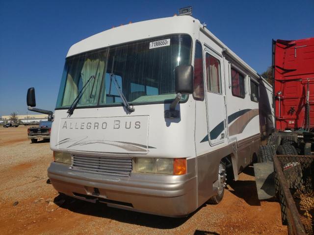 Photo 2 from auction – 1997 FREIGHTLINER CHASSIS V with VIN 4UZ6VLCA5VC705881