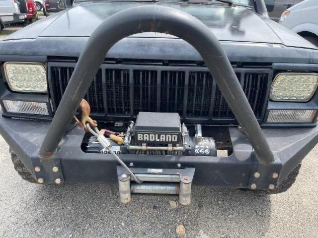 Photo 9 from auction – 1996 JEEP CHEROKEE S with VIN 1J4FJ67S7TL242542
