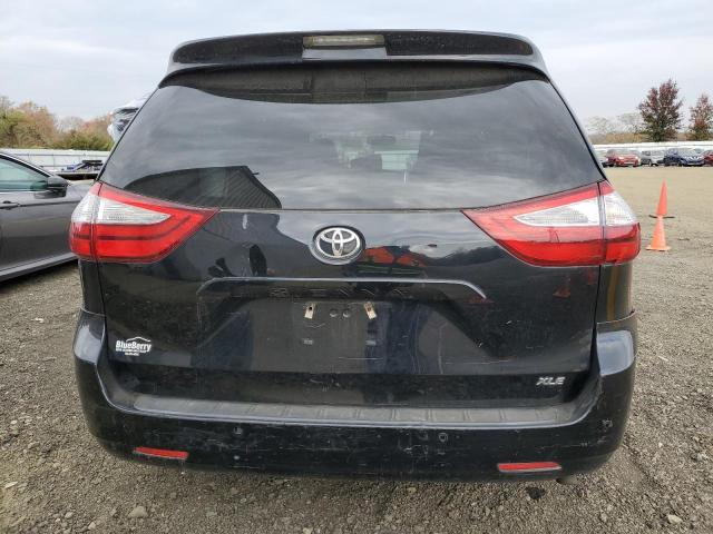 Photo 6 from auction – 2017 TOYOTA SIENNA XLE with VIN 5TDYZ3DC3HS895491