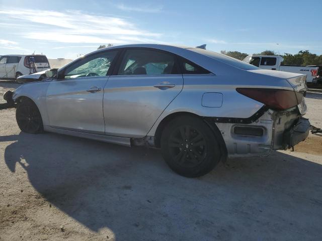 Photo 2 from auction – 2013 HYUNDAI SONATA GLS with VIN 5NPEB4AC8DH652339