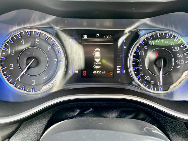 Photo 8 from auction – 2016 CHRYSLER 200 LIMITE with VIN 1C3CCCAB4GN132900