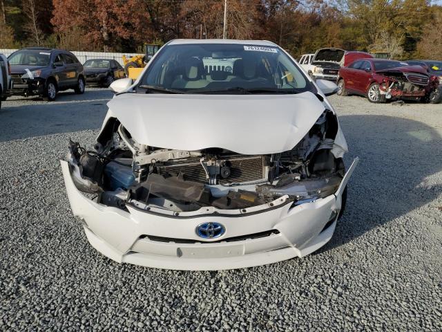 Photo 5 from auction – 2013 TOYOTA PRIUS C with VIN JTDKDTB38D1040137