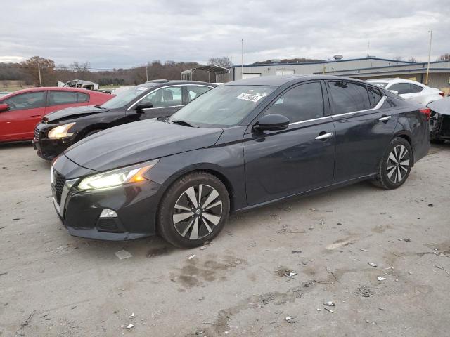 NISSAN ALTIMA SV 2019 with VIN 1N4BL4DV6KC132961 - Photo from auction