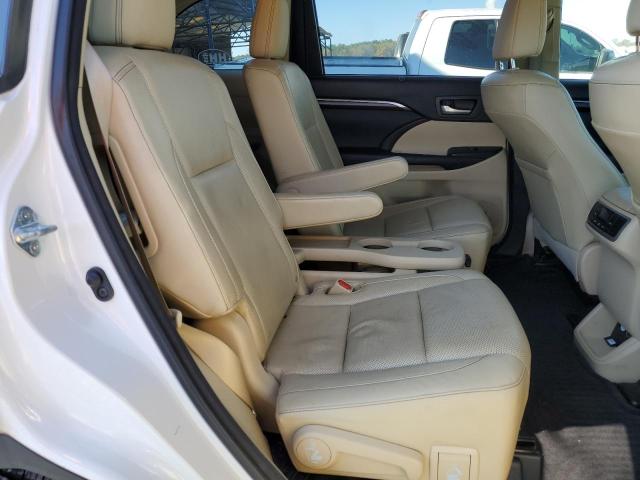 Photo 11 from auction – 2015 TOYOTA HIGHLANDER with VIN 5TDYKRFH1FS040205
