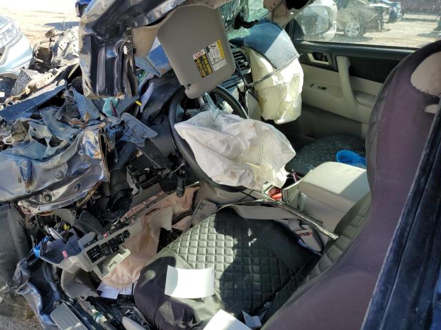 Photo 8 from auction – 2012 TOYOTA HIGHLANDER with VIN 5TDBK3EH4CS110375