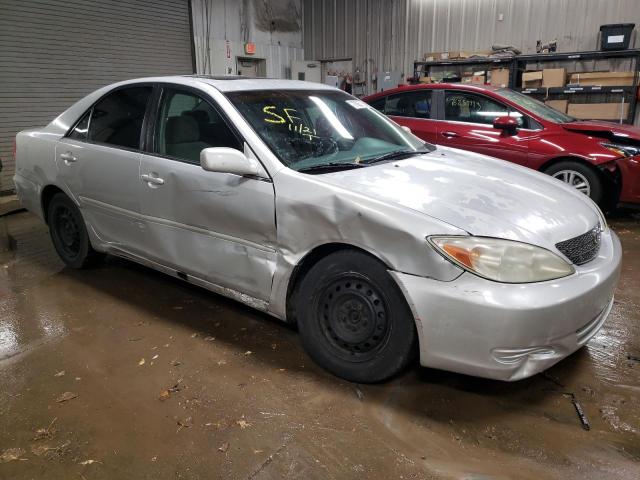 Photo 4 from auction – 2002 TOYOTA CAMRY LE with VIN 4T1BE32K52U562669