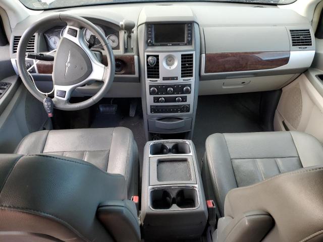 Photo 8 from auction – 2010 CHRYSLER TOWN & COU with VIN 2A4RR5DX0AR162505