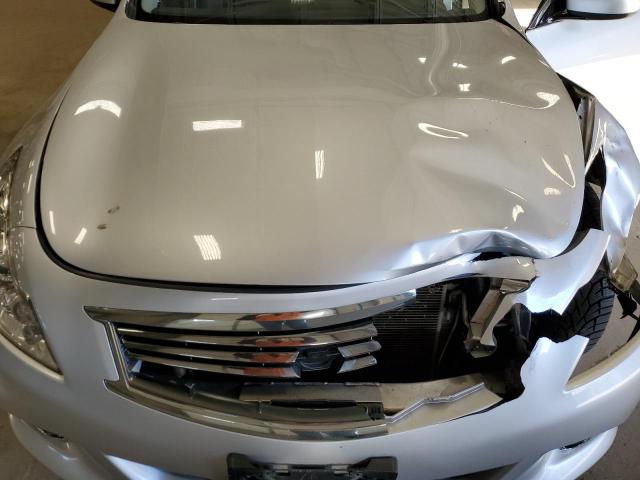 Photo 11 from auction – 2015 INFINITI Q40 with VIN JN1CV6AR1FM522719